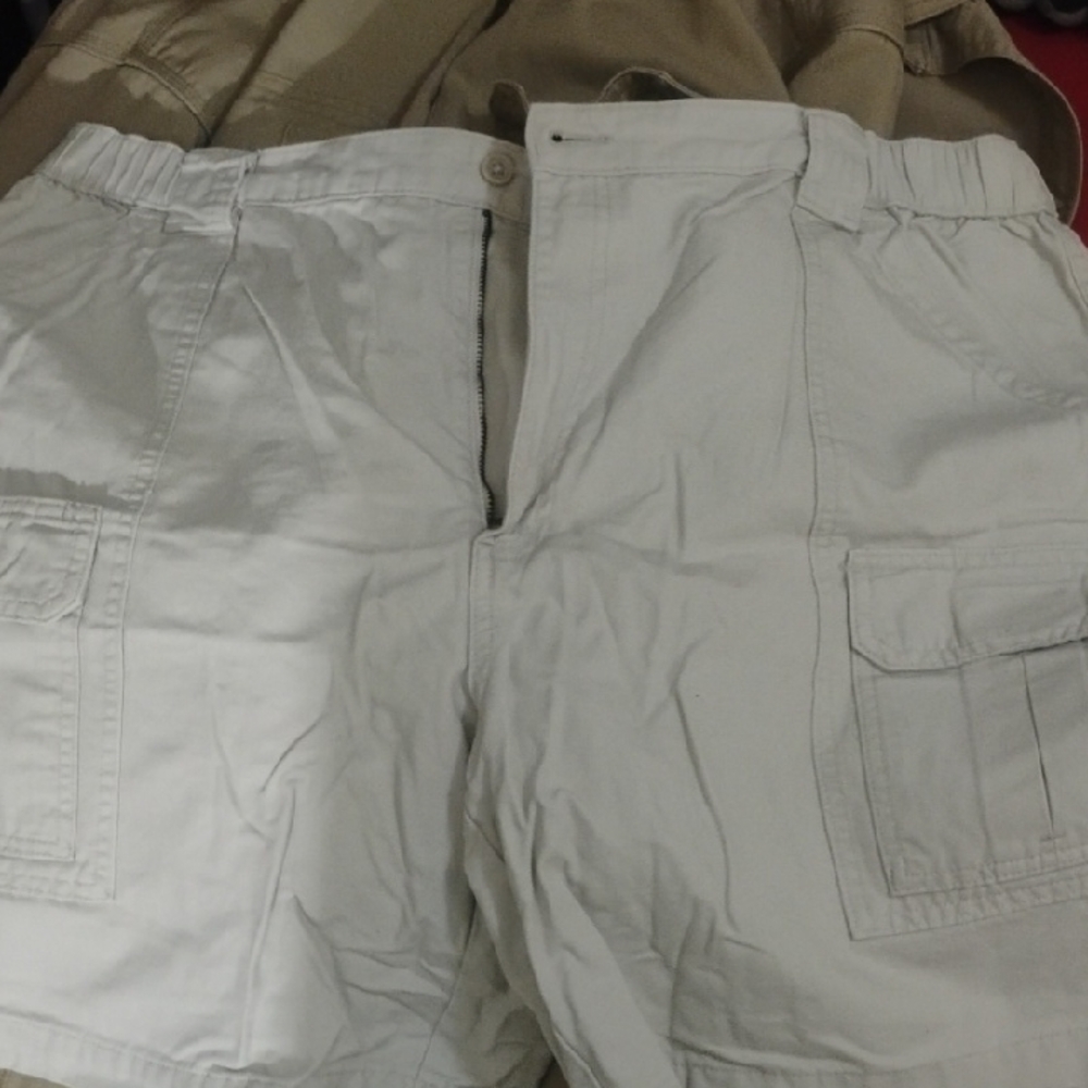 Savane Men's Light Khaki Cargo Shorts